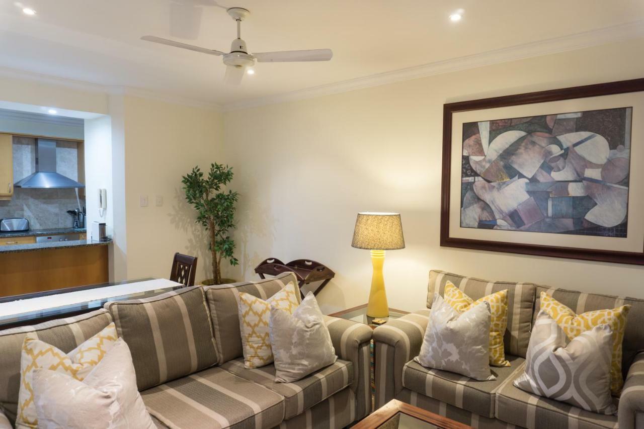 Apartment 302 Oyster Schelles - By In Umhlanga